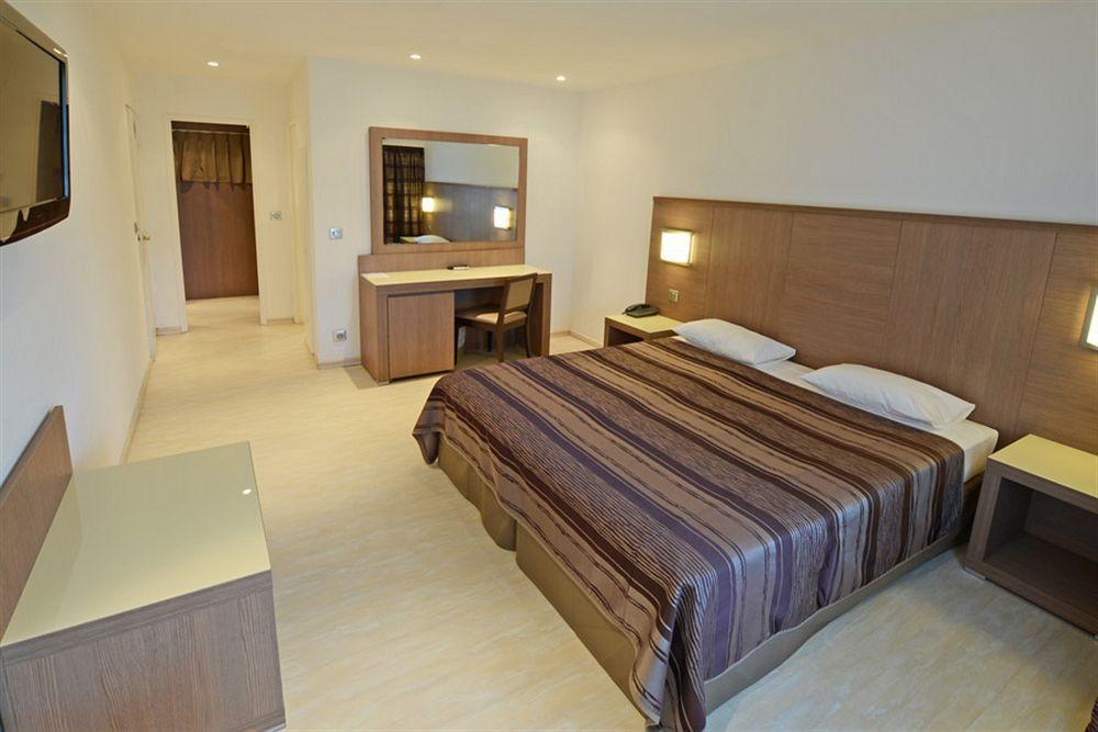 Calvi Hotel 외부 사진