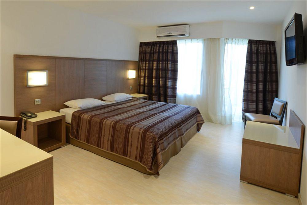 Calvi Hotel 외부 사진